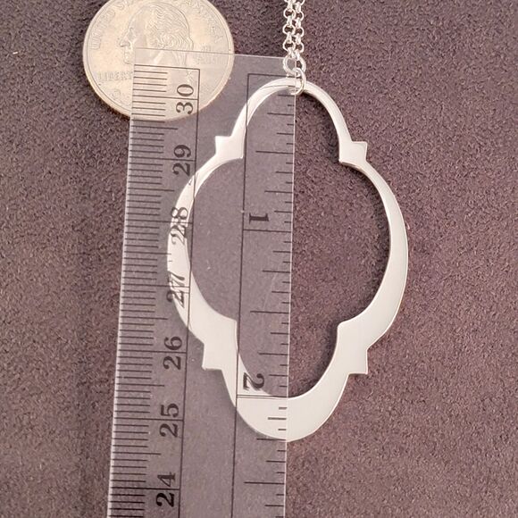 New ELLE Sterling Quatrefoil Modern Openwork Statement Necklace - Picture 8 of 10